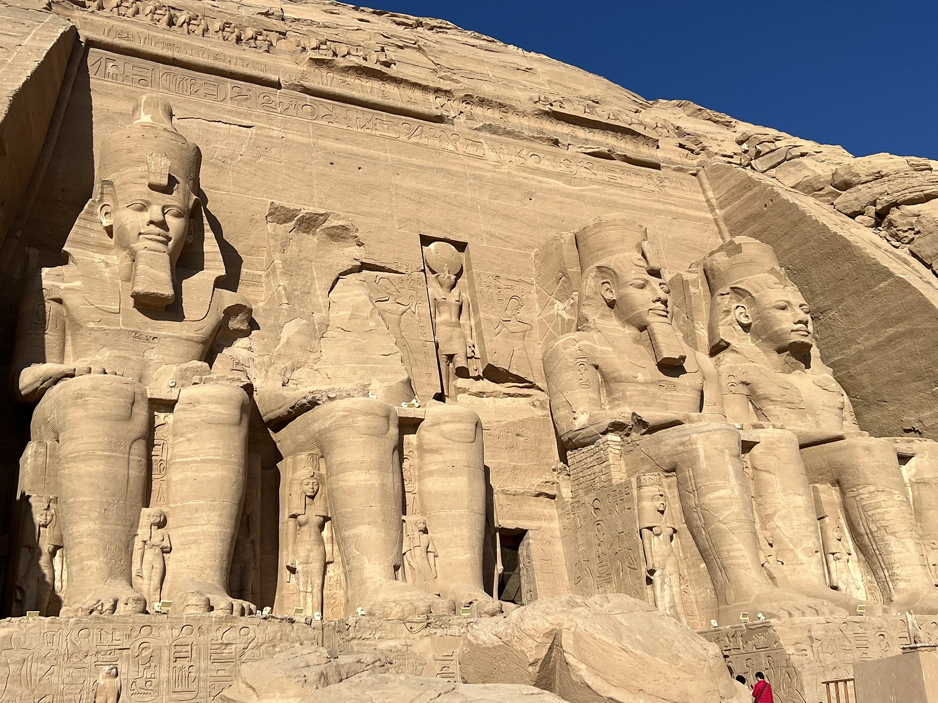 great-abu-simbel-temple-of-pharaoh-ramses