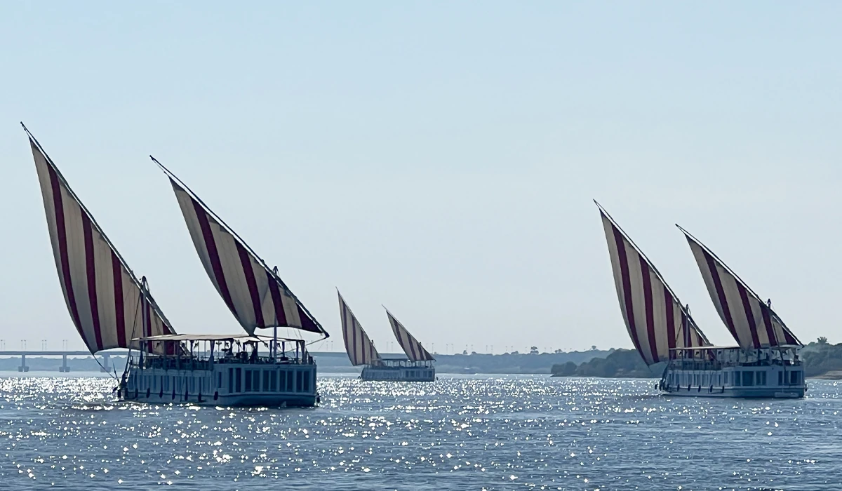 Sailing-the-Dhabiya